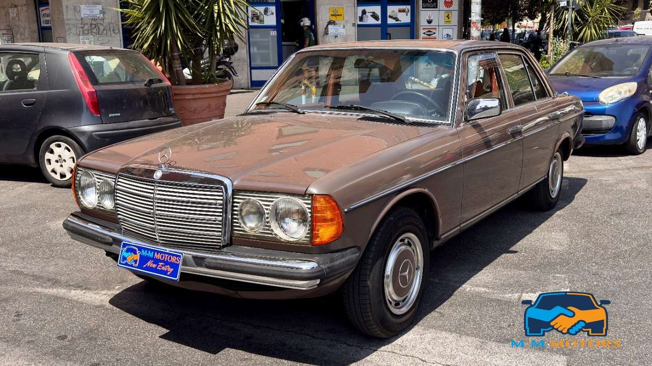 Mercedes-Benz 200 Berlina
