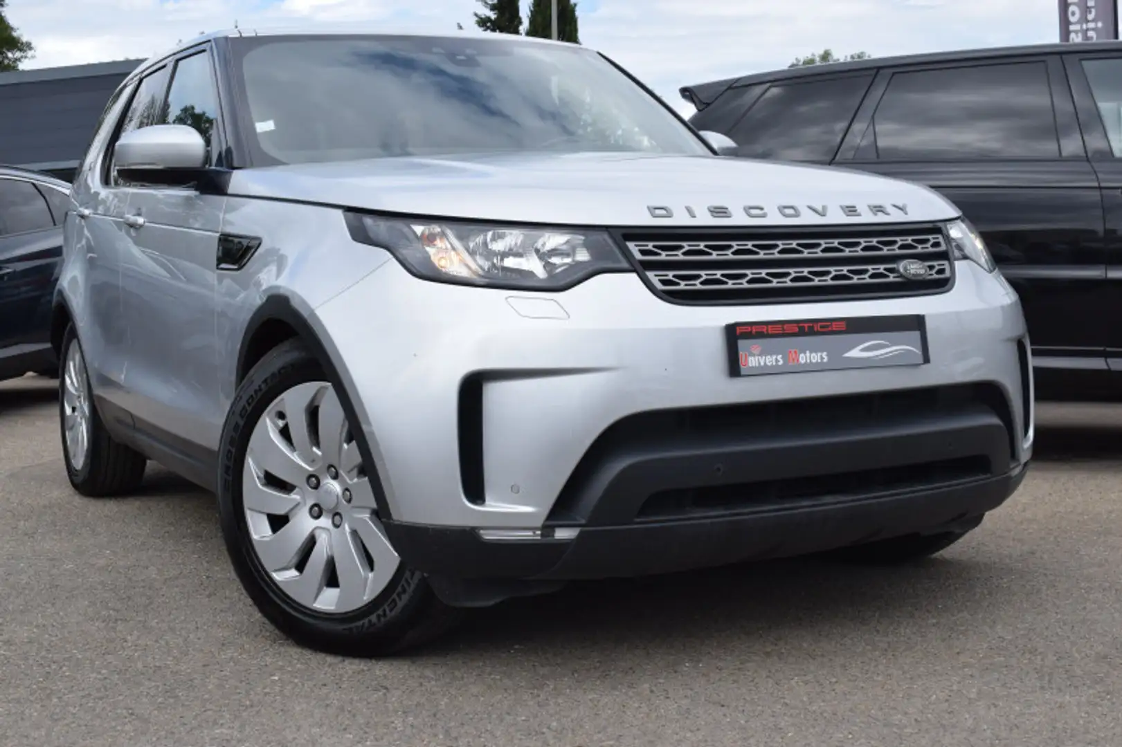 Land Rover Discovery 2.0 SD4 240CH S 7Places le prix inclut la carte grise Gris - 1