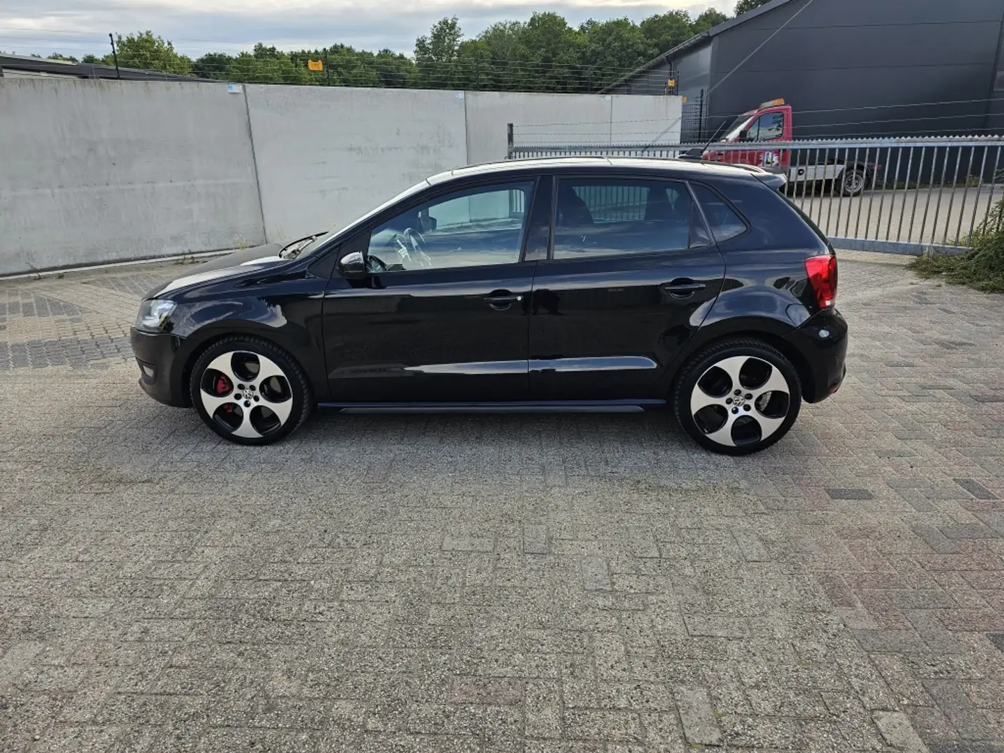 Volkswagen Polo GTI 1.4 TSI GTI,Apk,Navi,Pano,Nap Zwart - 2