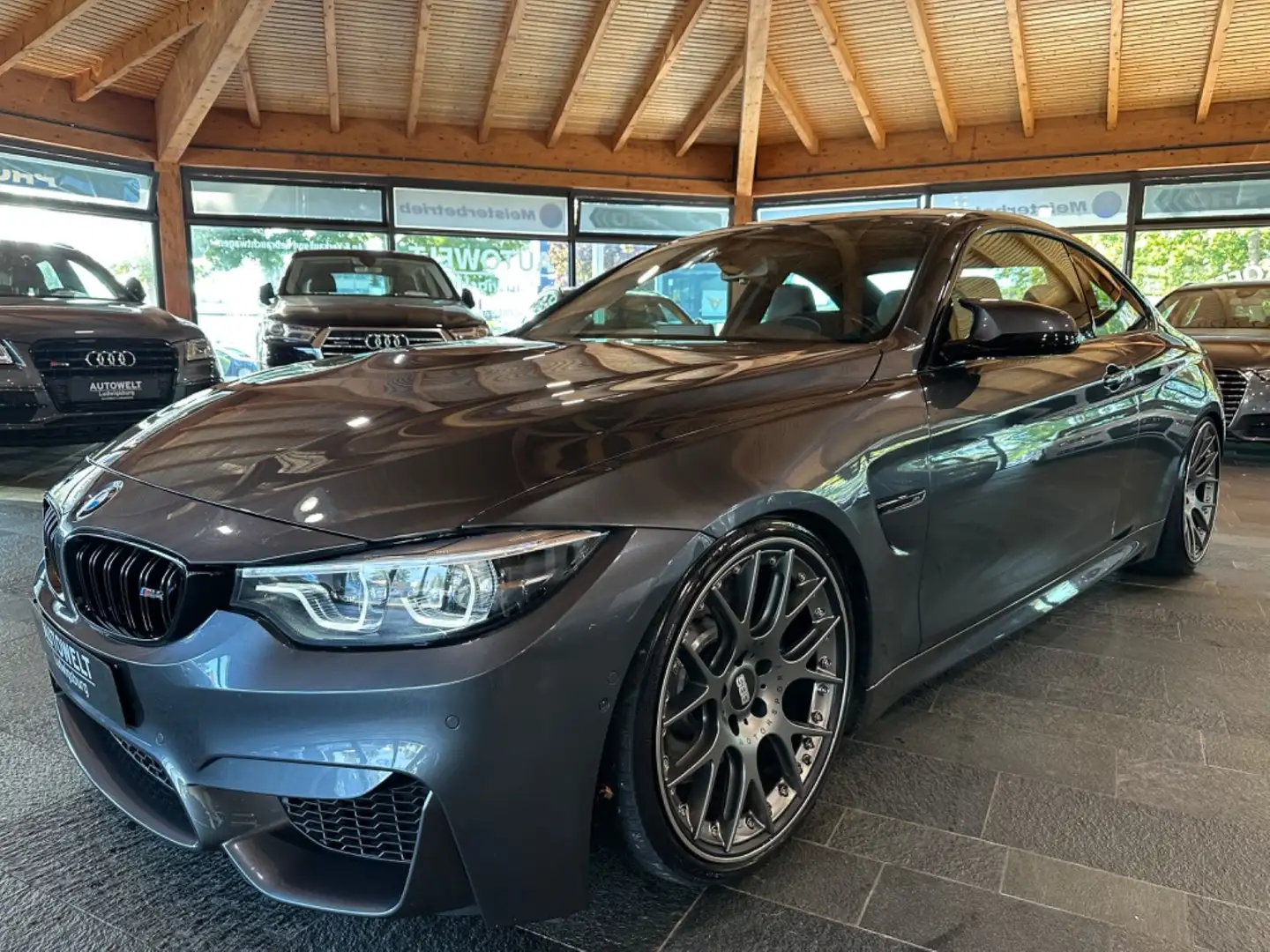 BMW M4 Coupe Competition TOP AUSSTATTUNG Grau - 1