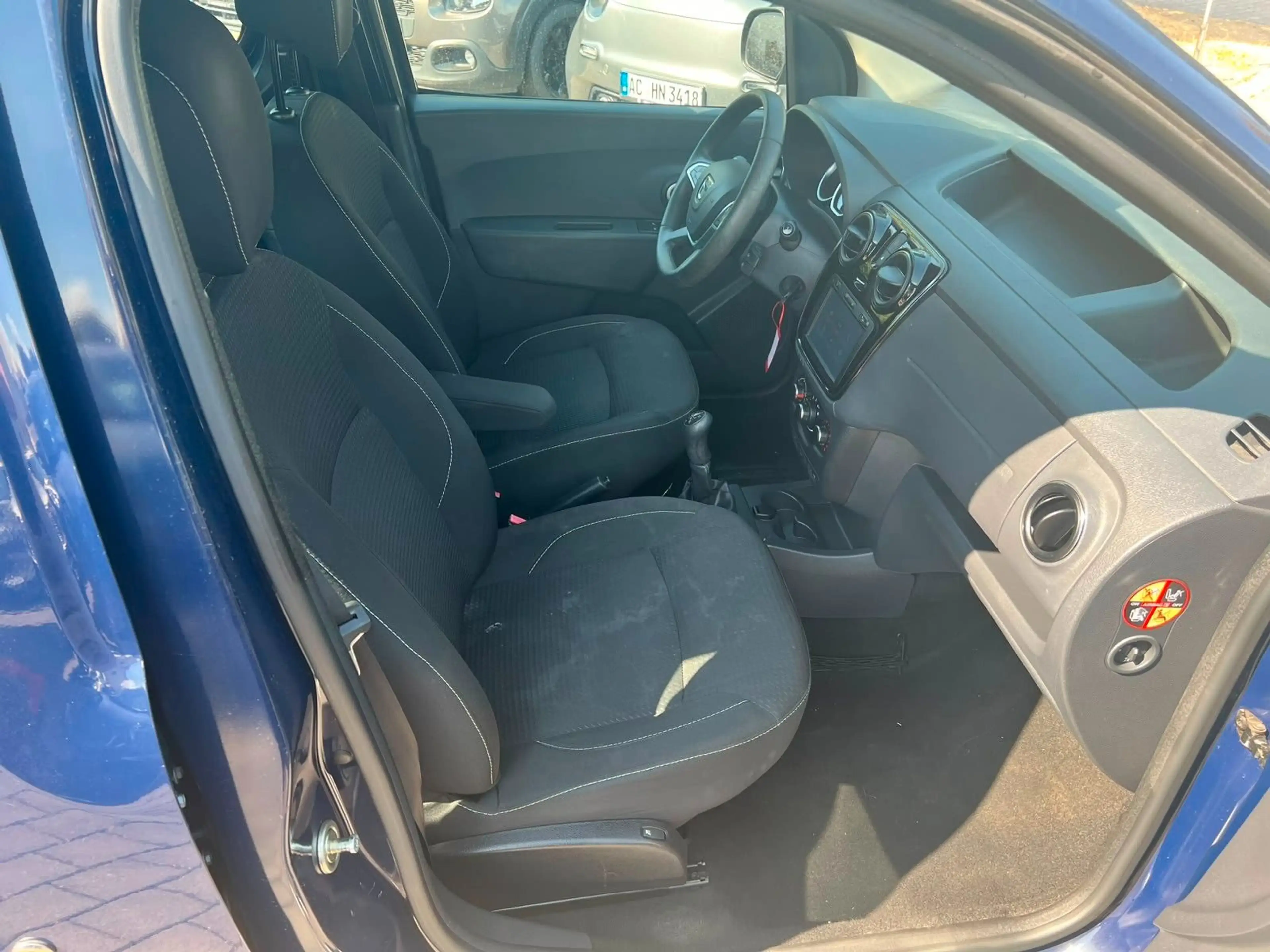 Dacia Dokker LAUREATE KAMERA NAVI KLIMA TEMPOM BLTH — photo 8