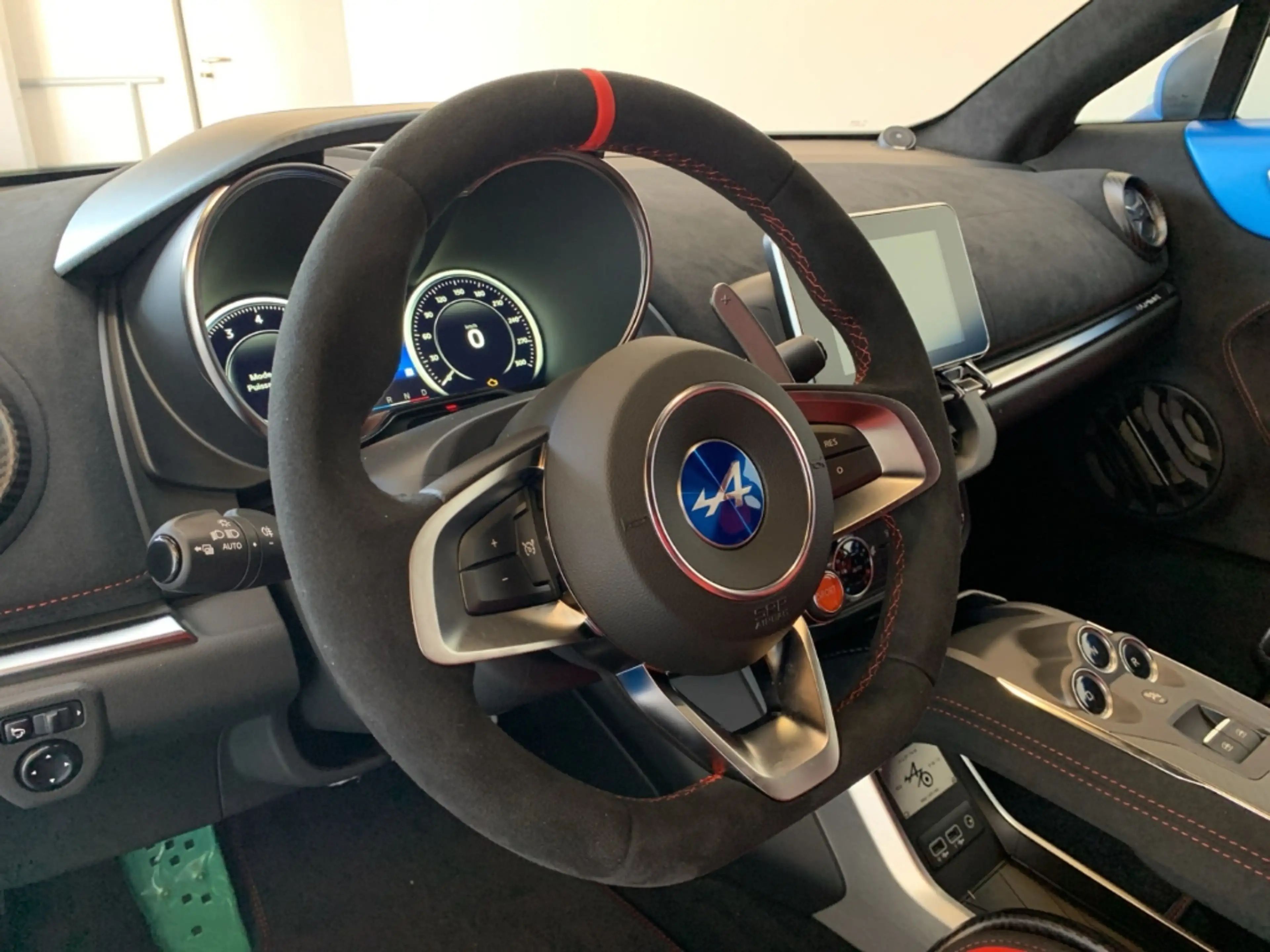 Alpine A110 70 R KAMERA+BREMBO+KLIMA+SABELT+CARBON — photo 11