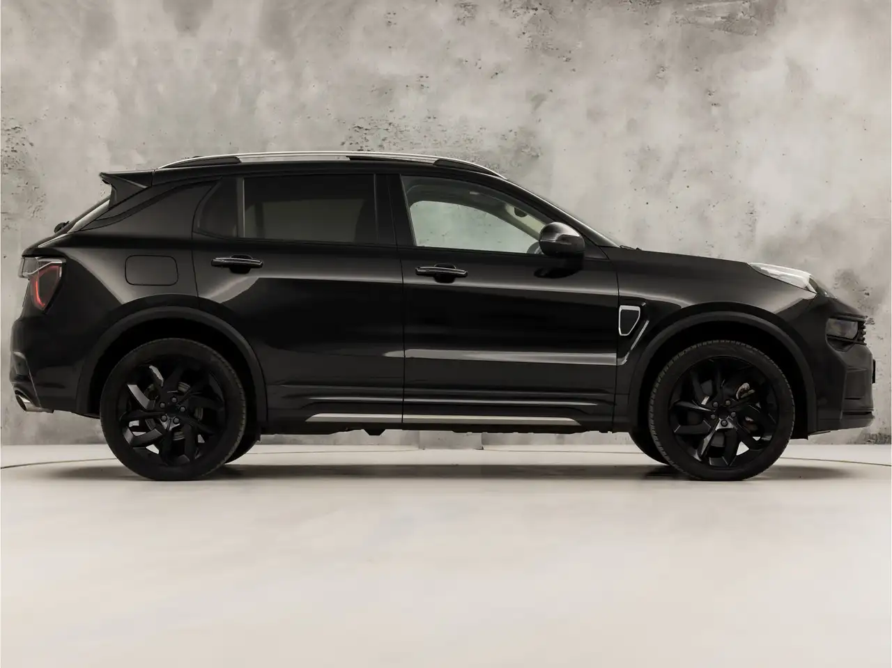 Lynk & Co 01 2022