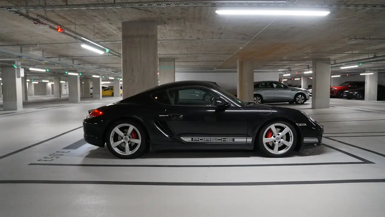 Porsche Cayman