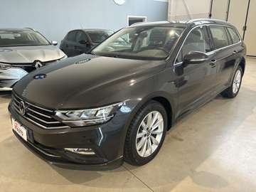 Passat VIII  Variant 2.0 tdi Business 122cv dsg