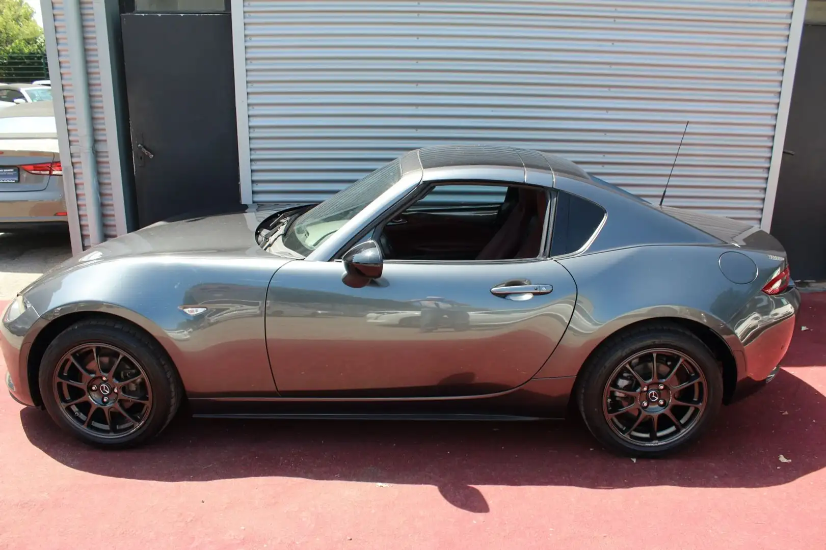Mazda MX-5 Edition 100 RF KLIMA NAVI LEDER ROT 1.Hd Grau - 2