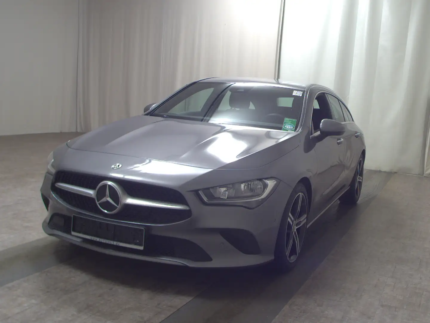 Mercedes-Benz CLA 200 SB d Navi MBUX RFK AHK Grau - 2