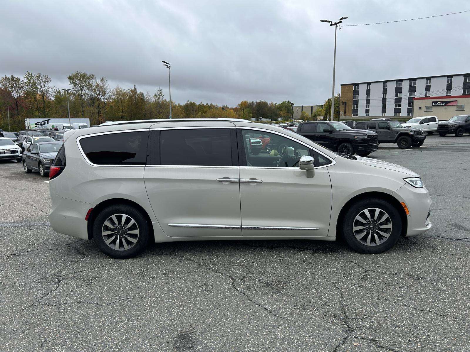 2021 Chrysler Pacifica Hybrid
