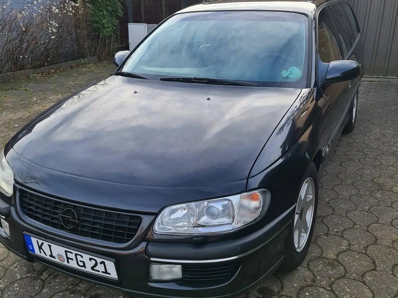 Opel Omega Caravan MV6, foto 3