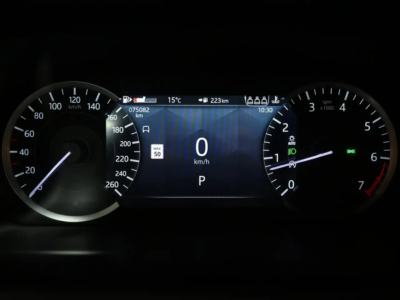 Land Rover Discovery Sport снимка Land Rover Discovery Sport