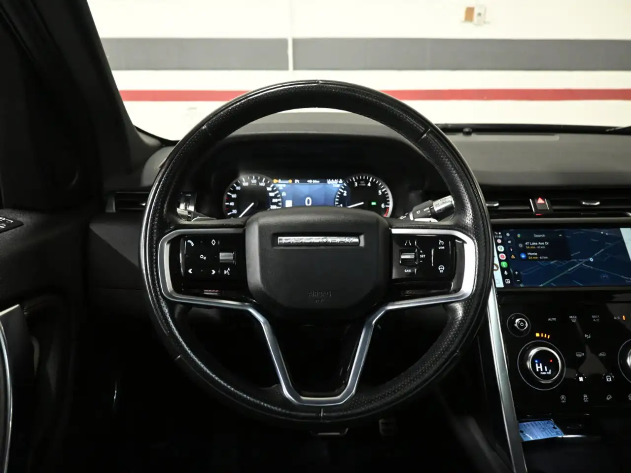 Land Rover Discovery Sport снимка Land Rover Discovery Sport