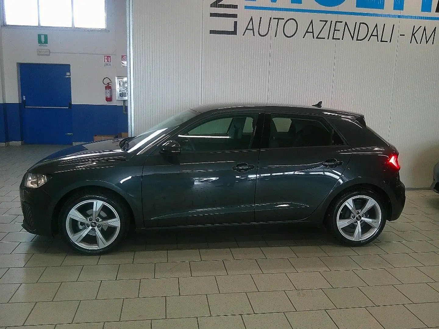 Audi A1 SPB 25 TFSI Admired Garanzia 24 Mesi Promo Grijs - 2