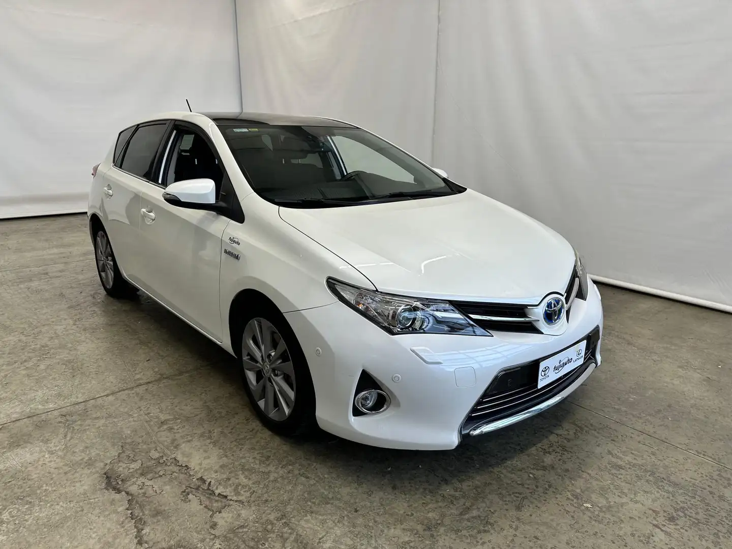 Toyota Auris Auris 5p 1.8h Lounge Bianco - 2