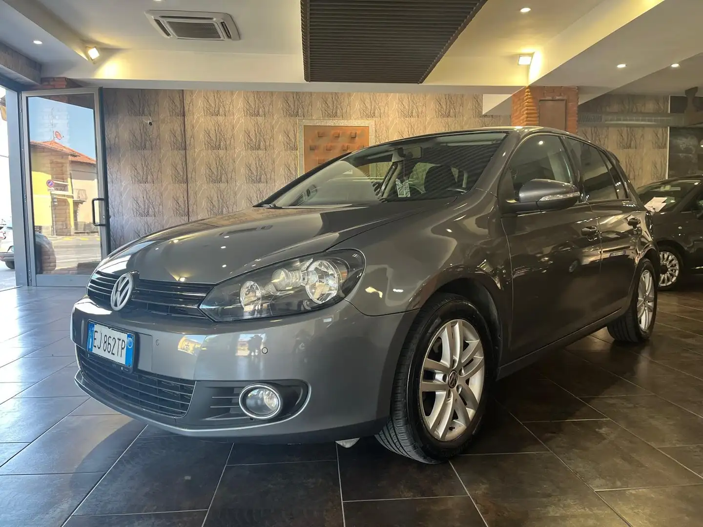 Volkswagen Golf Golf VI 2008 5p 1.6 tdi Highline dsg Grigio - 1