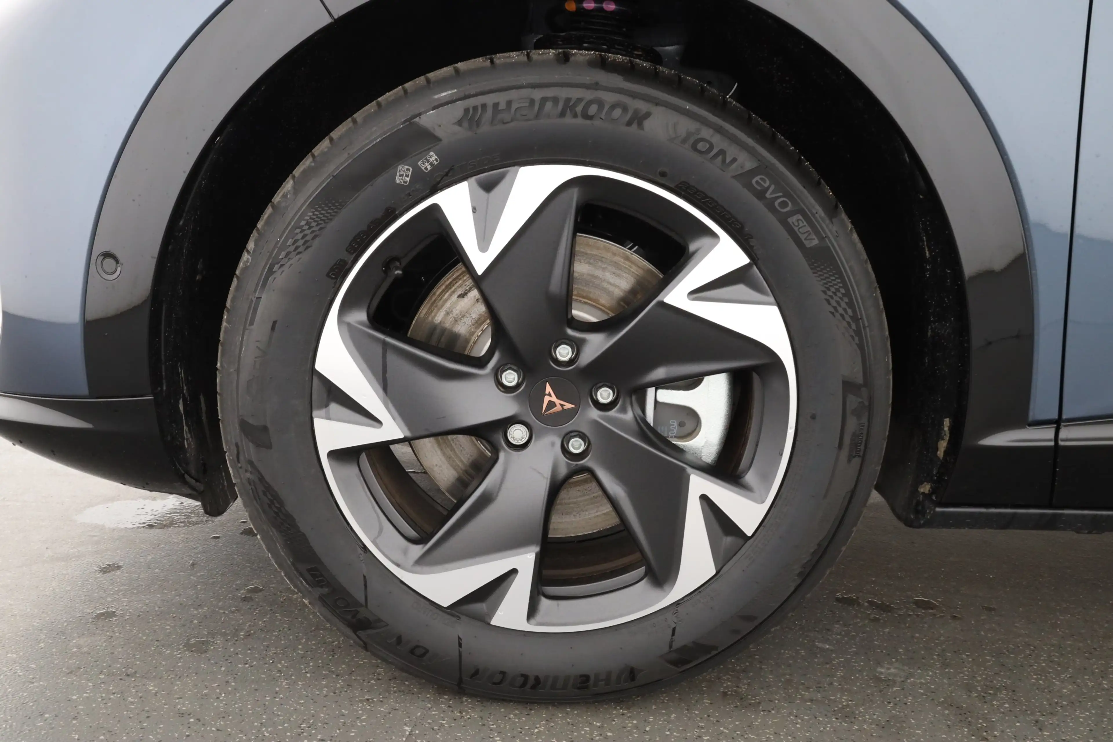 CUPRA Tavascan 210 kW 77 kWh Endurance — photo 8