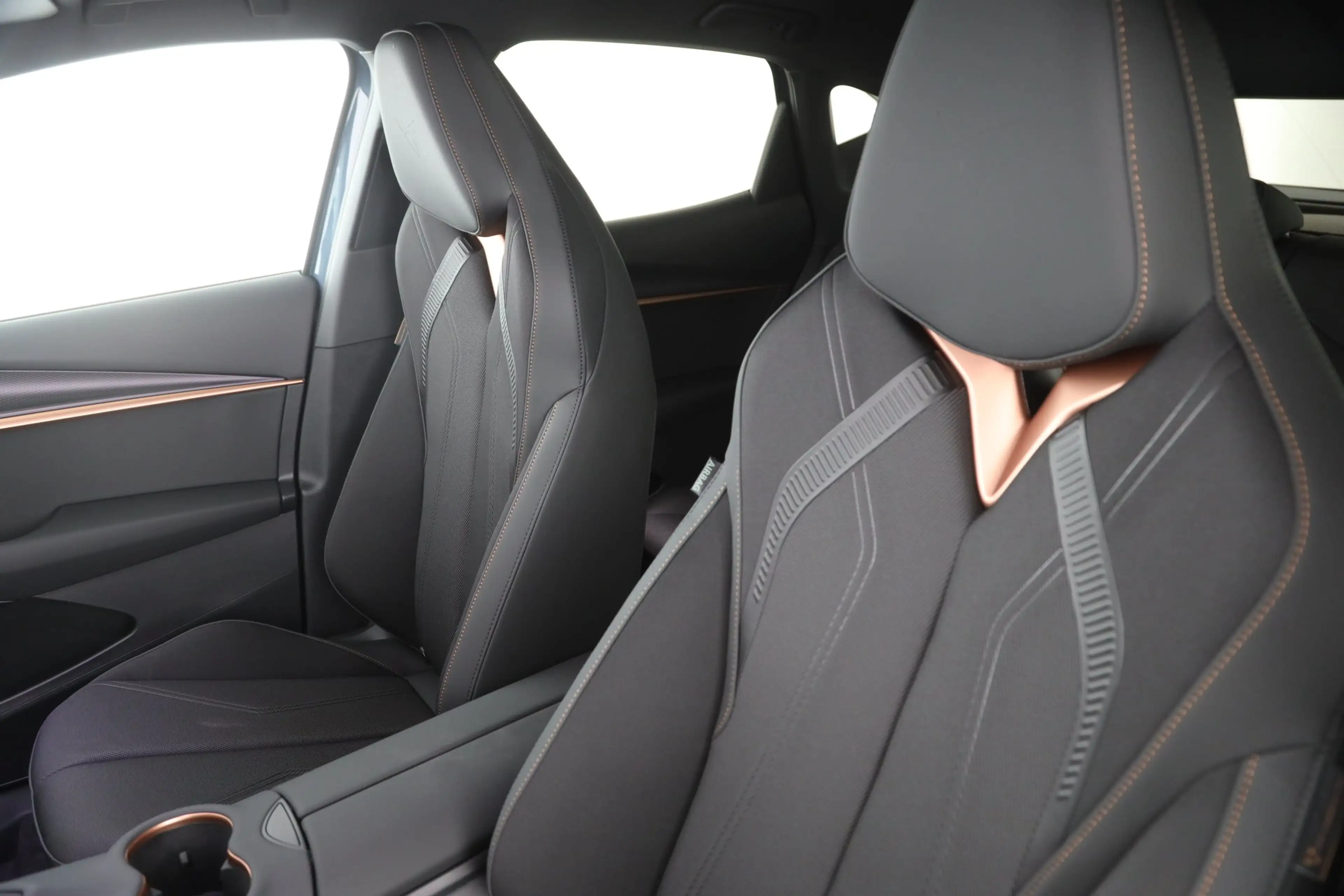 CUPRA Tavascan 210 kW 77 kWh Endurance — photo 12