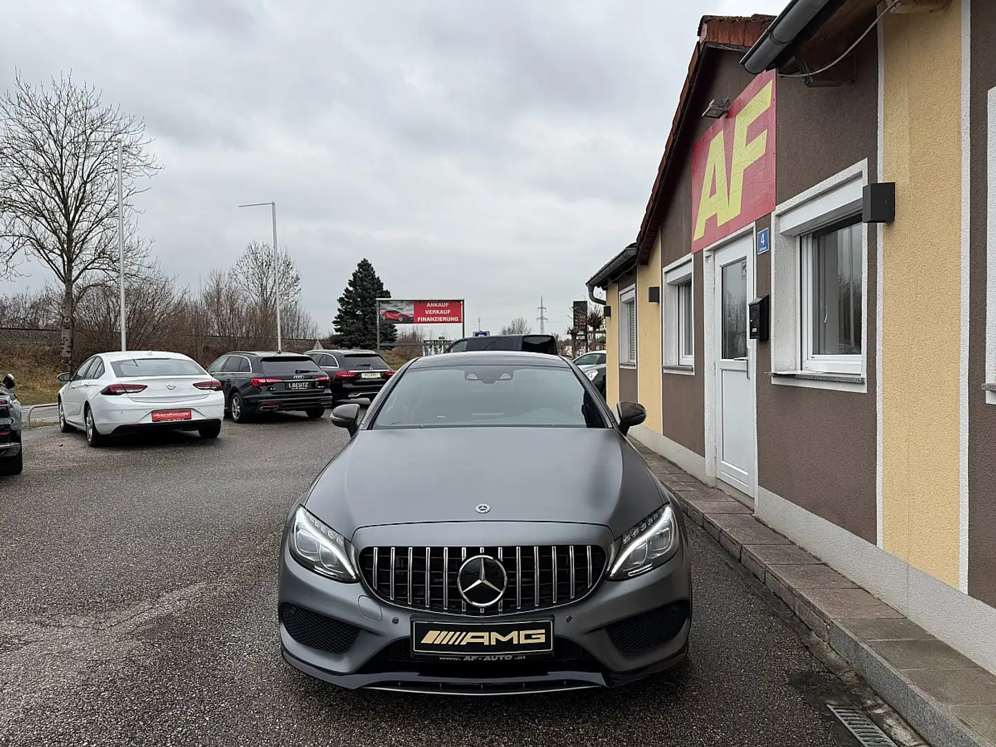 Mercedes-Benz C 43 AMG 4MATIC Aut. | PANO| KLAPPE | MATT | SOUNDSYSTEM... Grau - 2