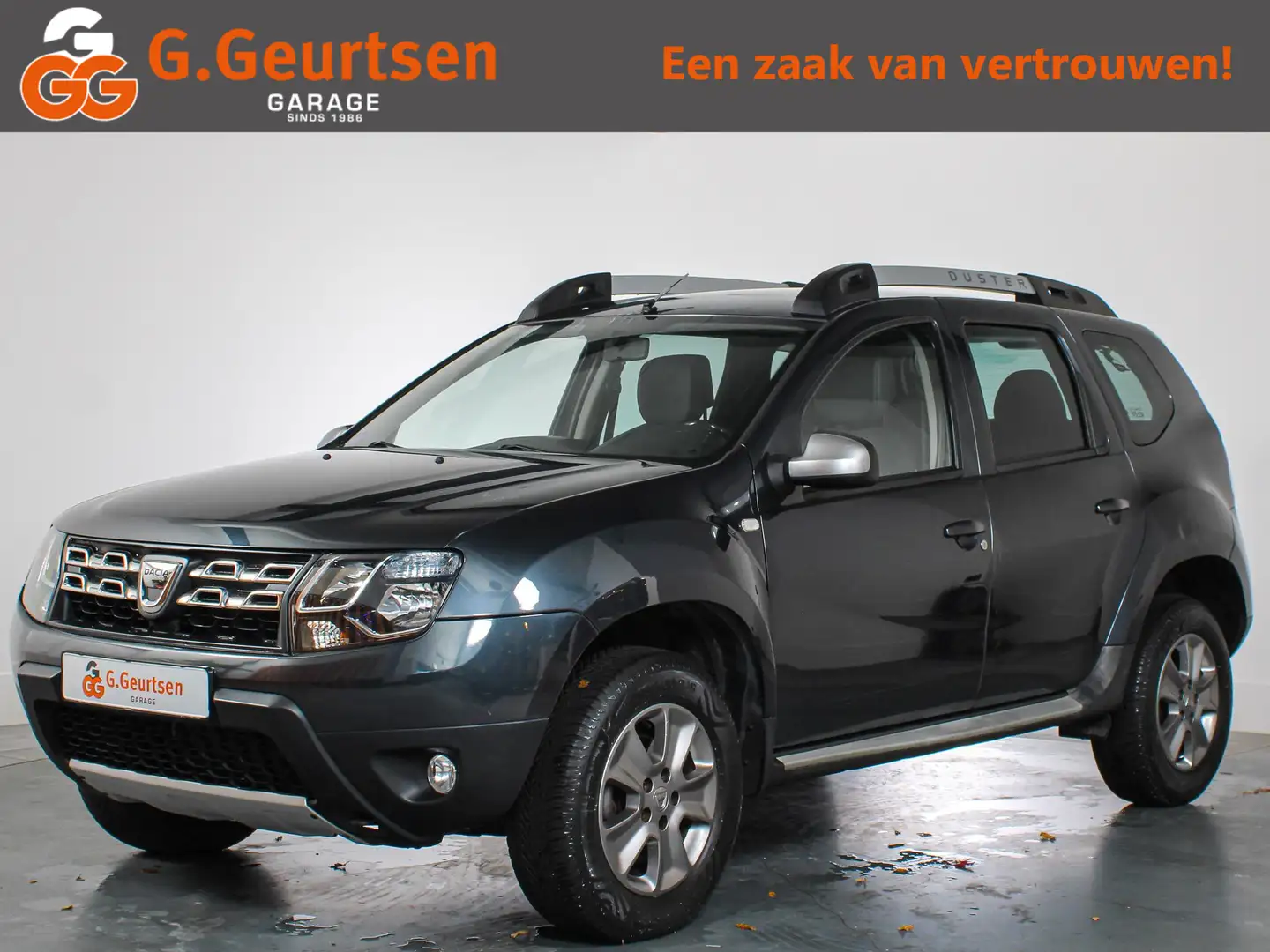 Dacia Duster 1.2 TCe 4x2 Prestige, Navigatie, Lederen Bekleding Grijs - 1