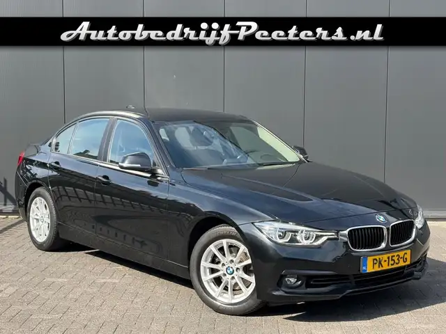 BMW 318 318i Aut. 2e eigenaar NL-auto LED Navi Cruise PDC