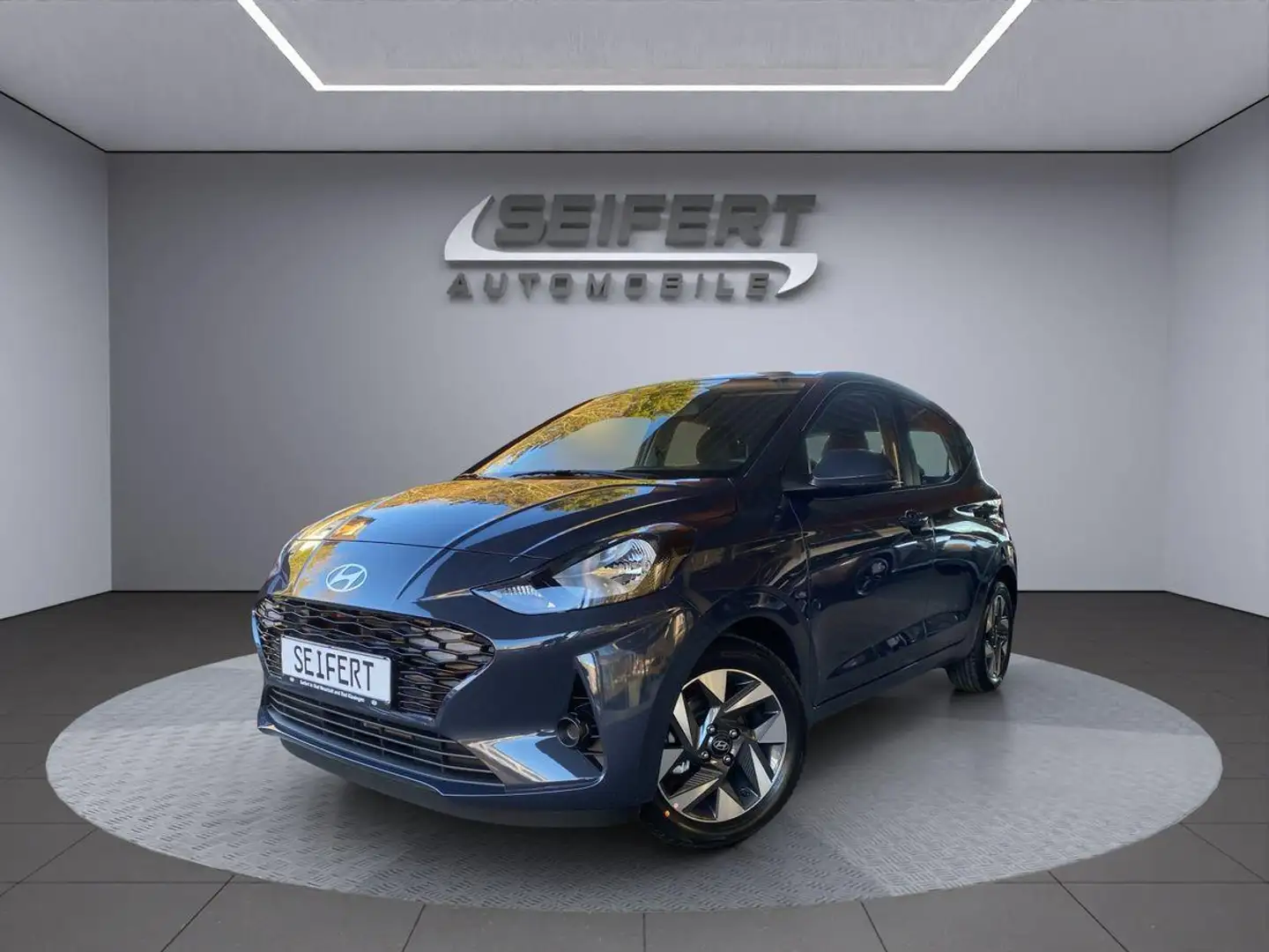 Hyundai i10 MY25 I TREND inkl. KOMFORTPAKET I NAVI I RFK I SHZ Gris - 1