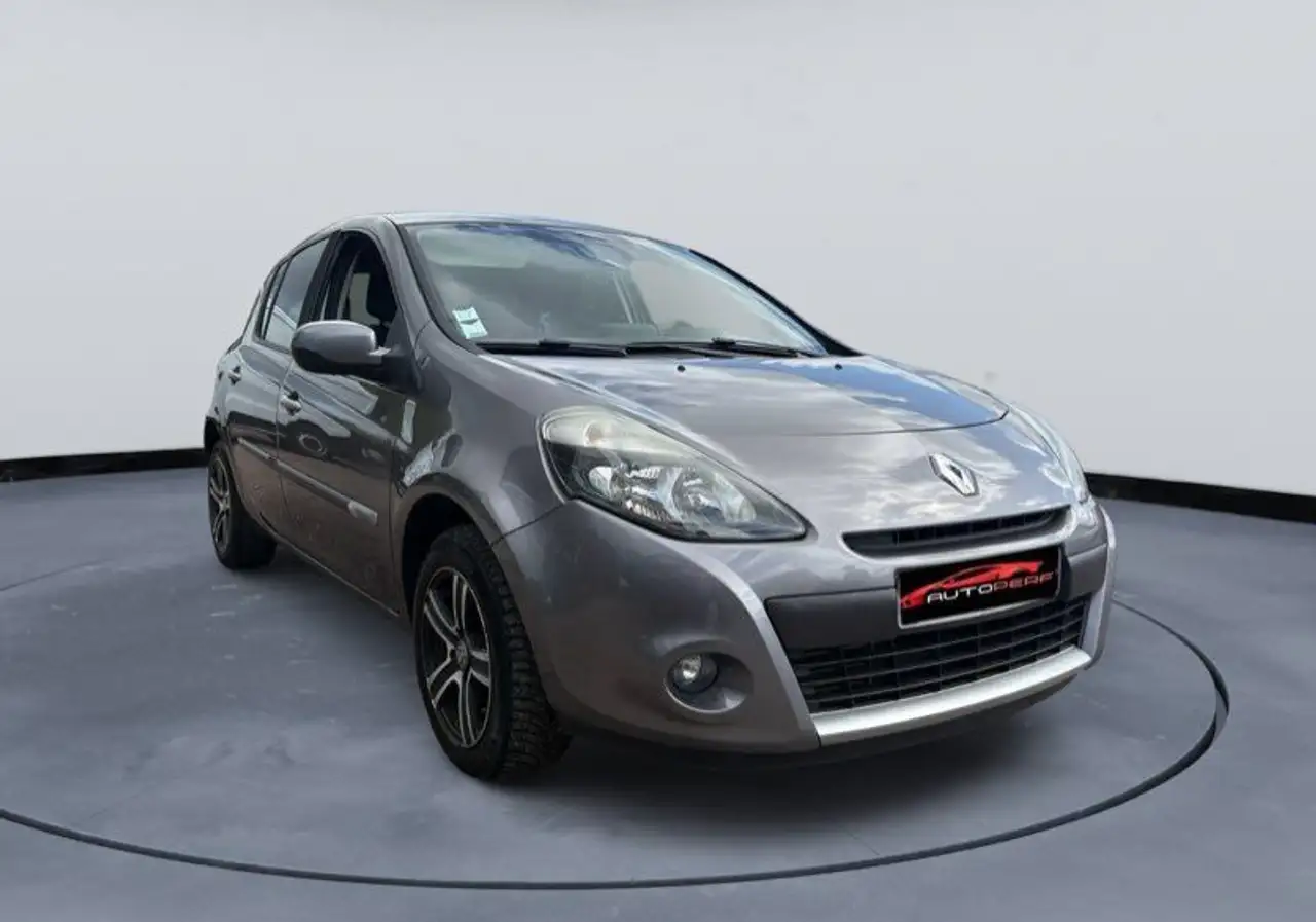 Renault Clio 3 1.5 dci 85 ch tomtom dynamique Ã©ditio