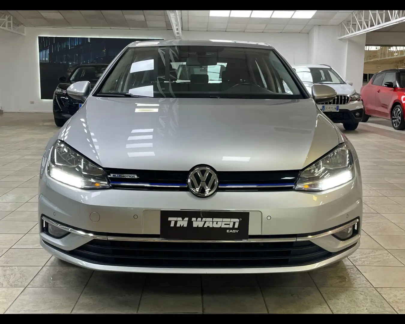 Volkswagen Golf 7ª serie 1.5 TGI DSG 5p. BlueMotion Tech 130CV 202 Grigio - 2
