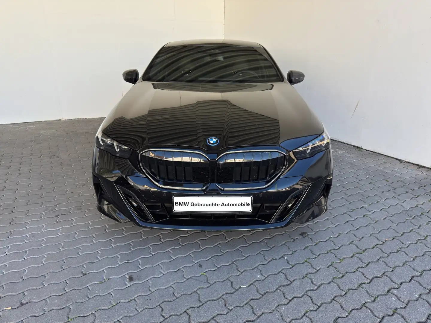 BMW 550 e xDrive Lim. M Sport Pro LiveCock.LED.Keyl. Schwarz - 1