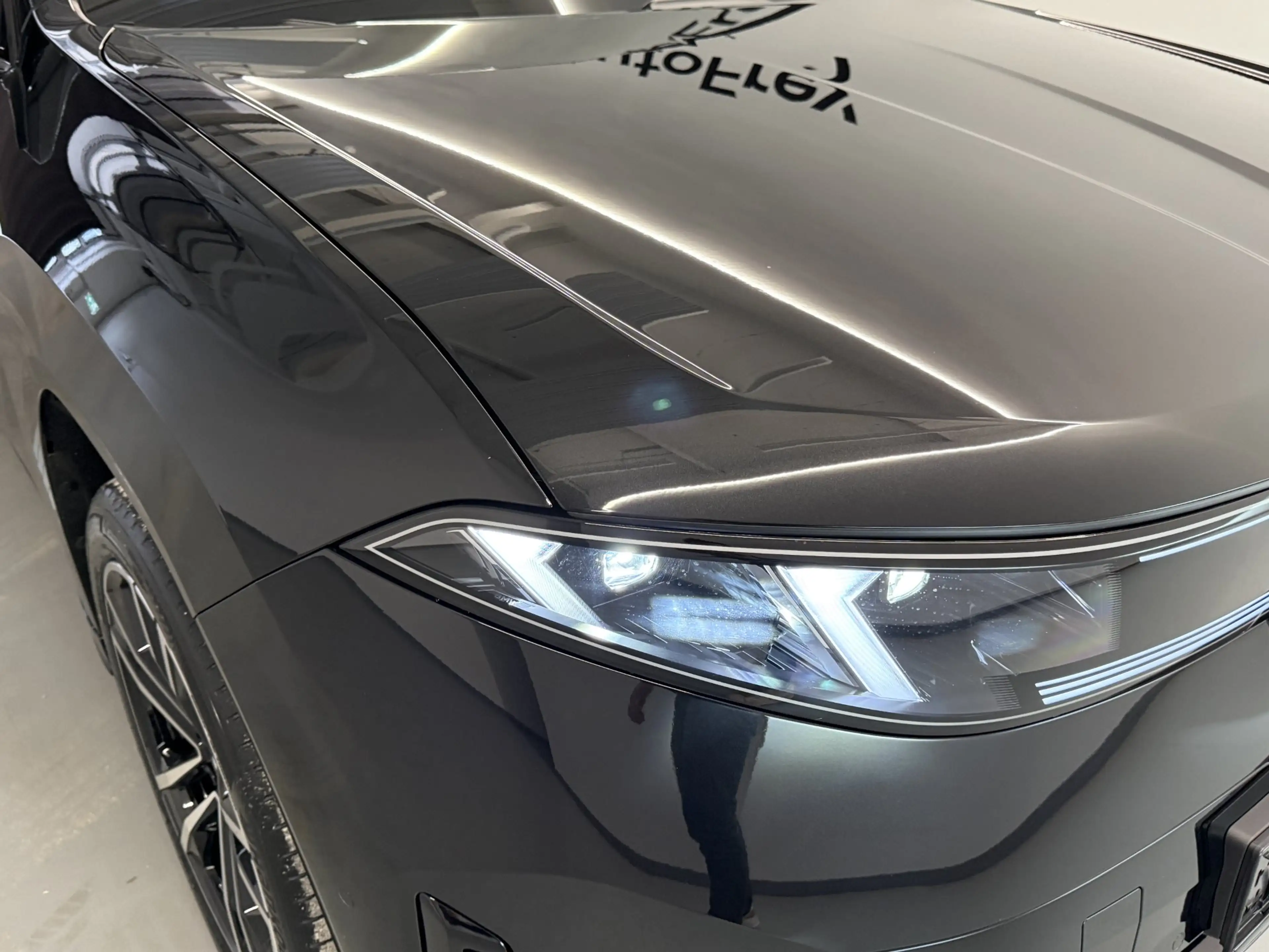 BMW iX3 40 sDrive — photo 15