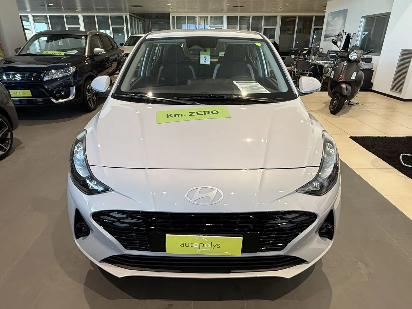 Hyundai i10 1.0 MPI Connectline Blanc - 2