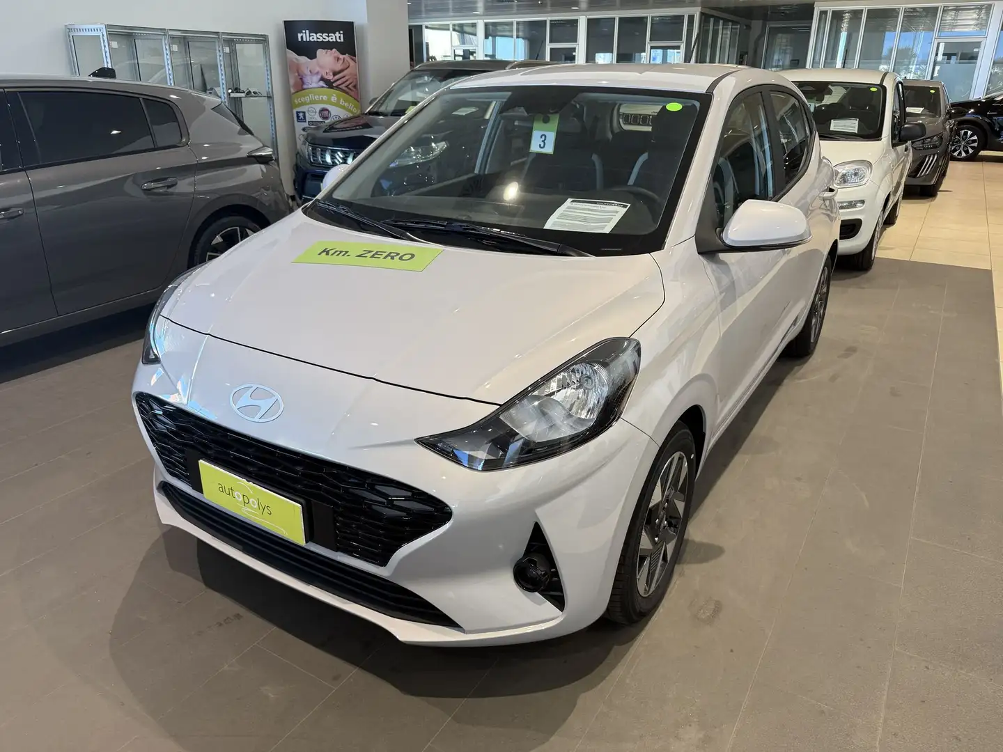 Hyundai i10 1.0 MPI Connectline Blanc - 1