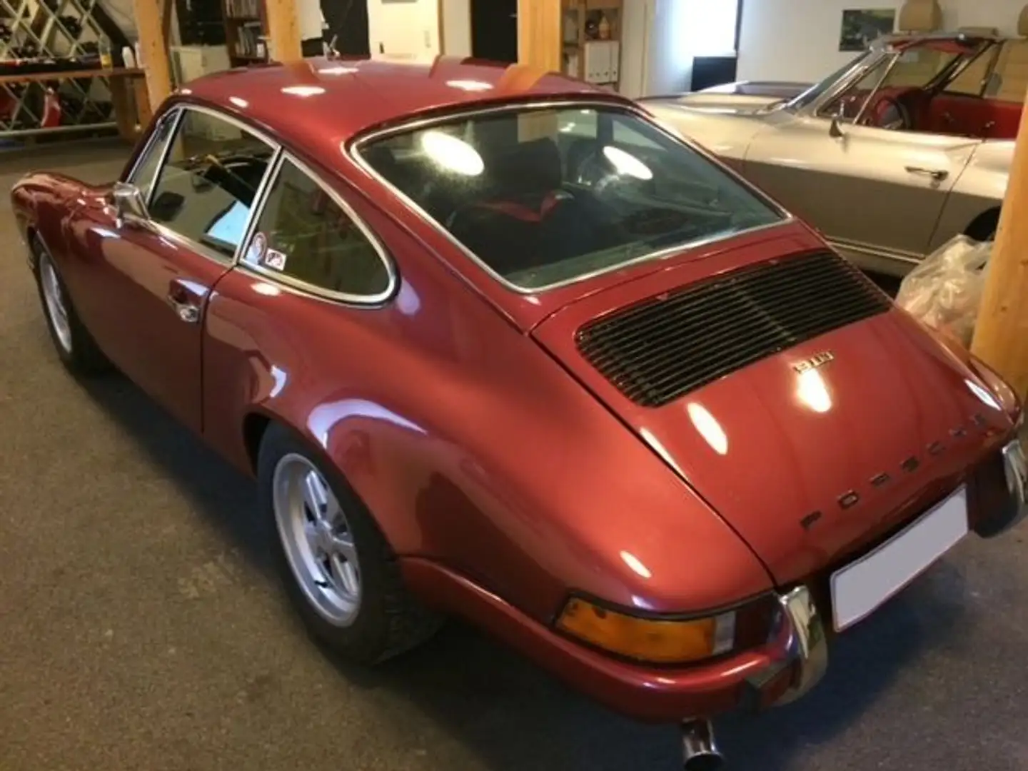 Porsche 911 2,0 T Coupé SWB Typ F, 1968 Matching Numbers Rot - 2