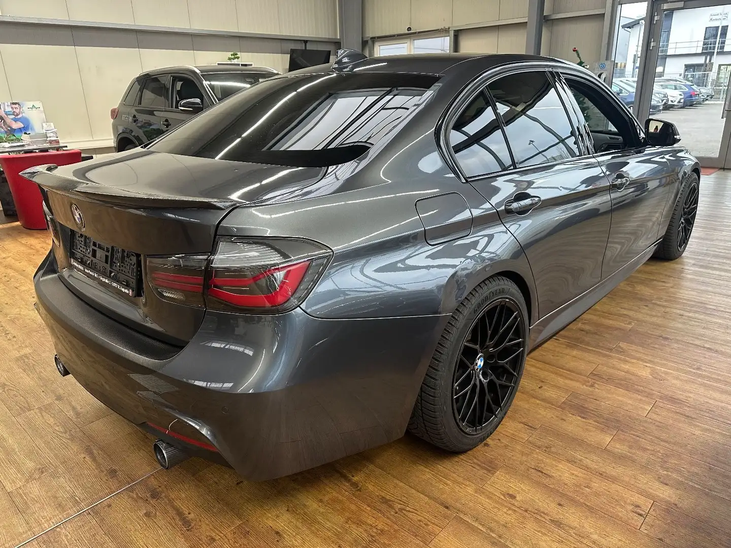 BMW 335 3 Limousine 335 i Gris - 2