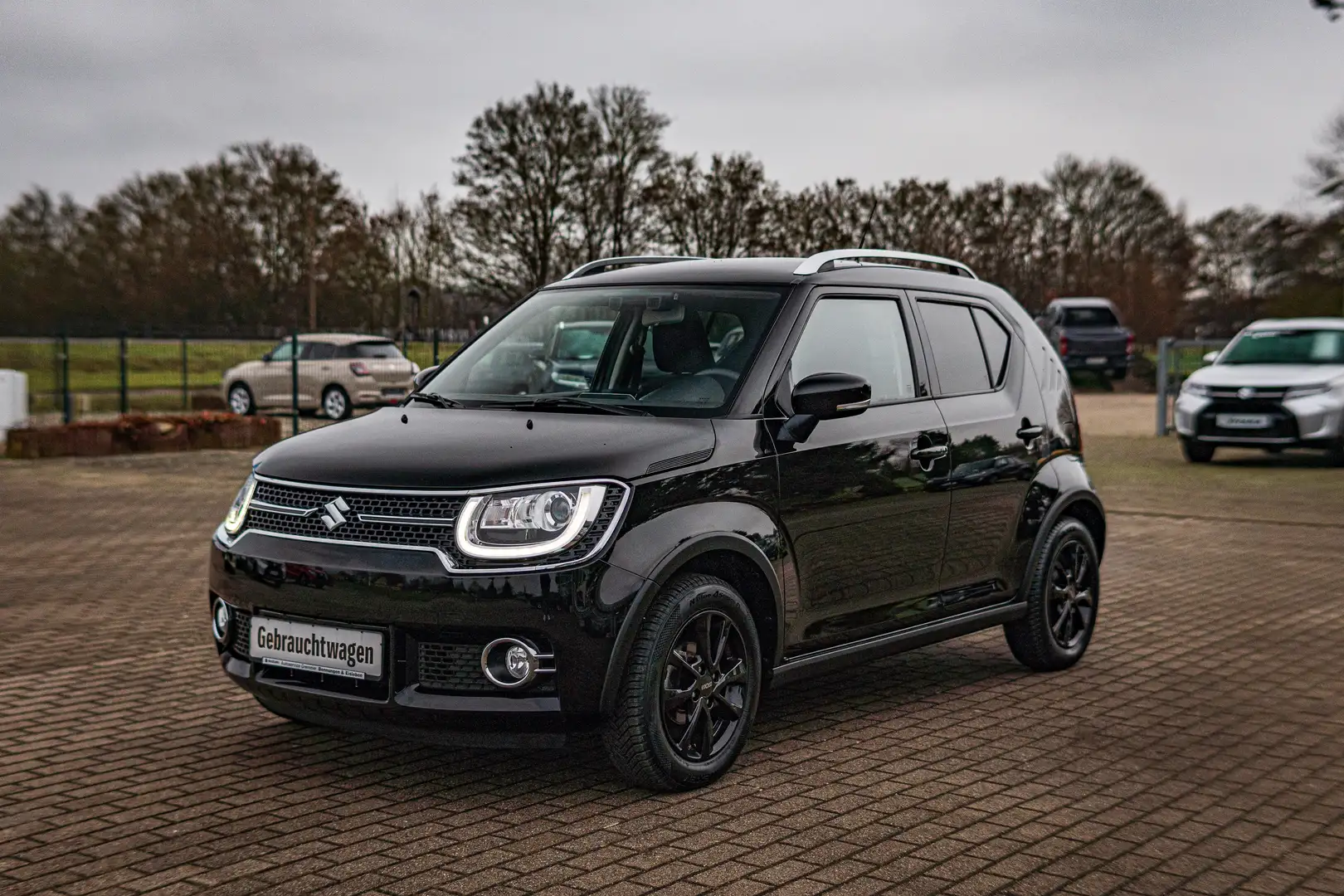 Suzuki Ignis Ignis Dualjet Allgrip Comfort+ Schwarz - 1