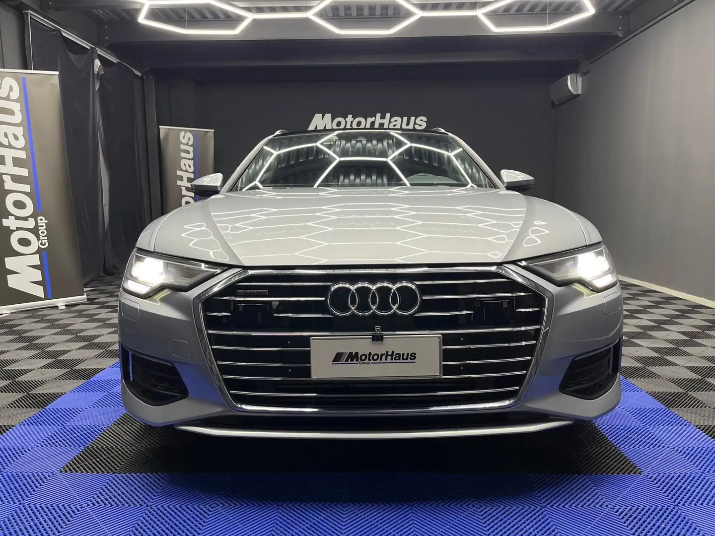 Audi A6 Avant 50 3.0Business quattro Grigio - 2