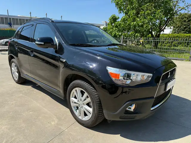 Mitsubishi ASX UNICO-PR ASX 1.8 DI-D 4wd  63.500 km