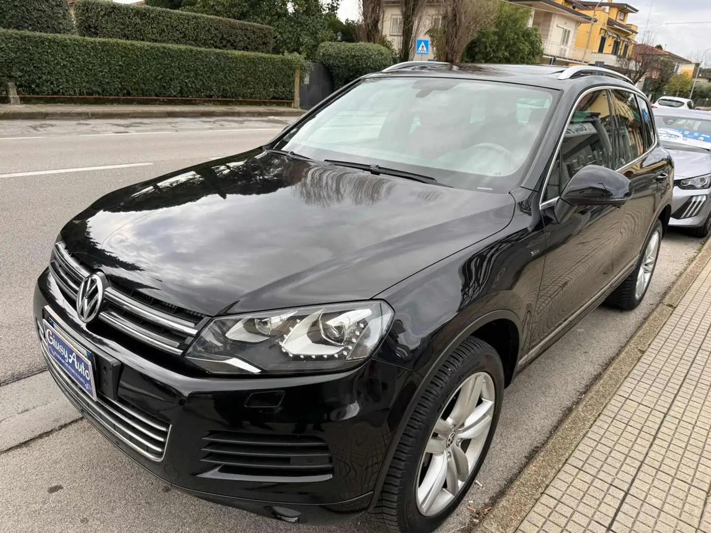Volkswagen Touareg 3.0 TDI tiptronic BlueMotion Technology Noir - 1