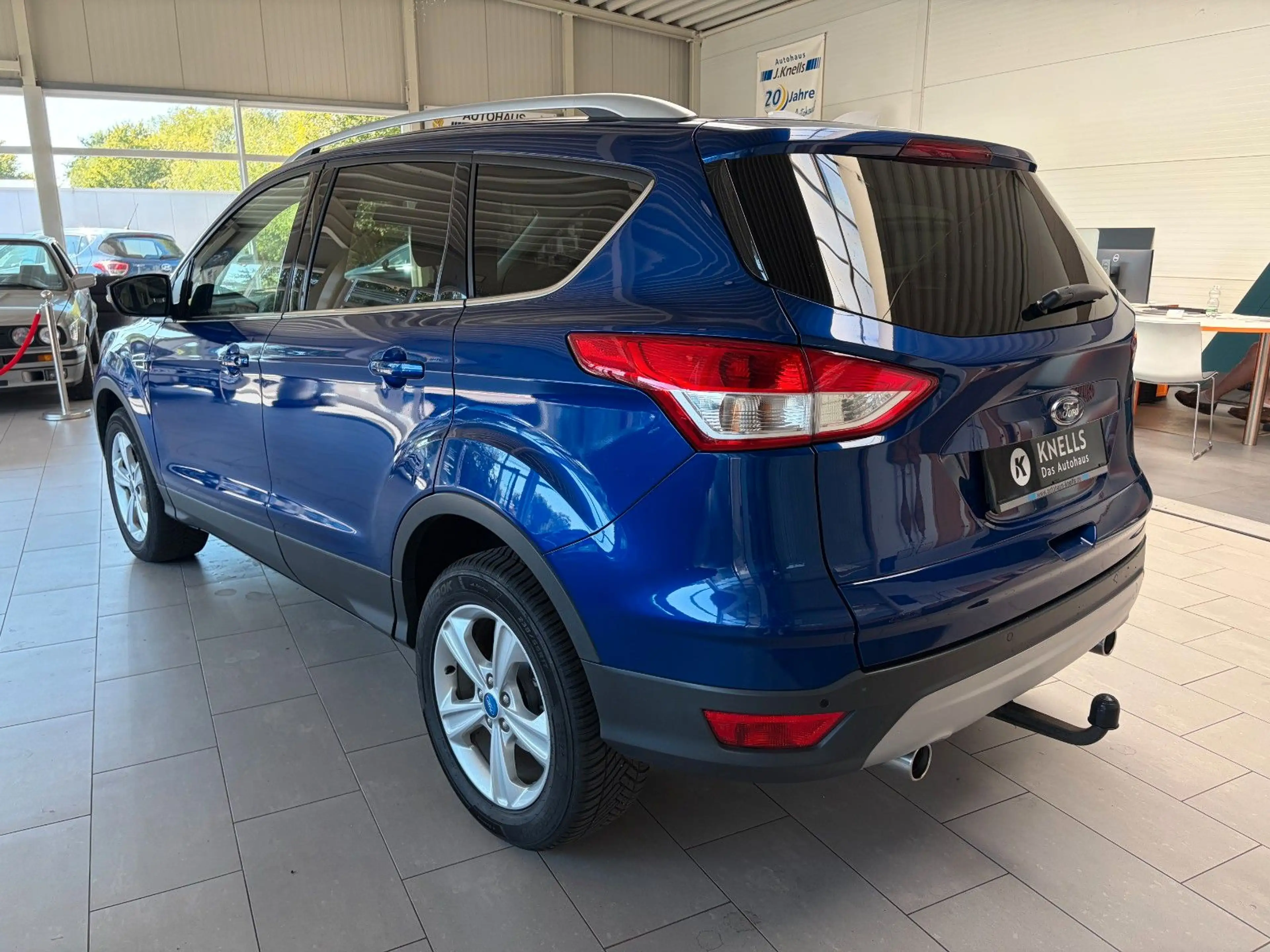 Ford Kuga 2.0 TDCi 4x4 AHK/SHZ/PDC/EURO6 — photo 6