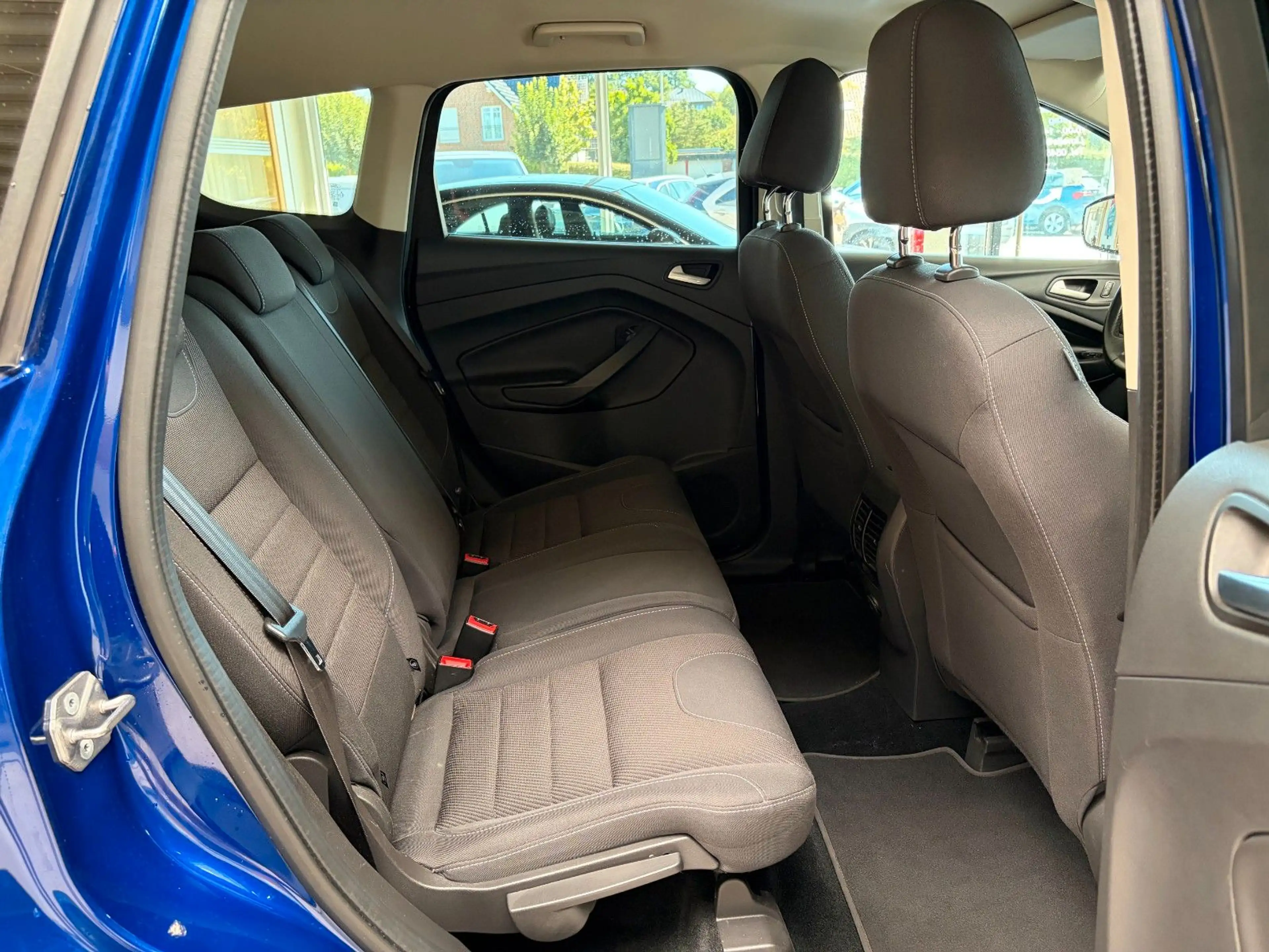 Ford Kuga 2.0 TDCi 4x4 AHK/SHZ/PDC/EURO6 — photo 10