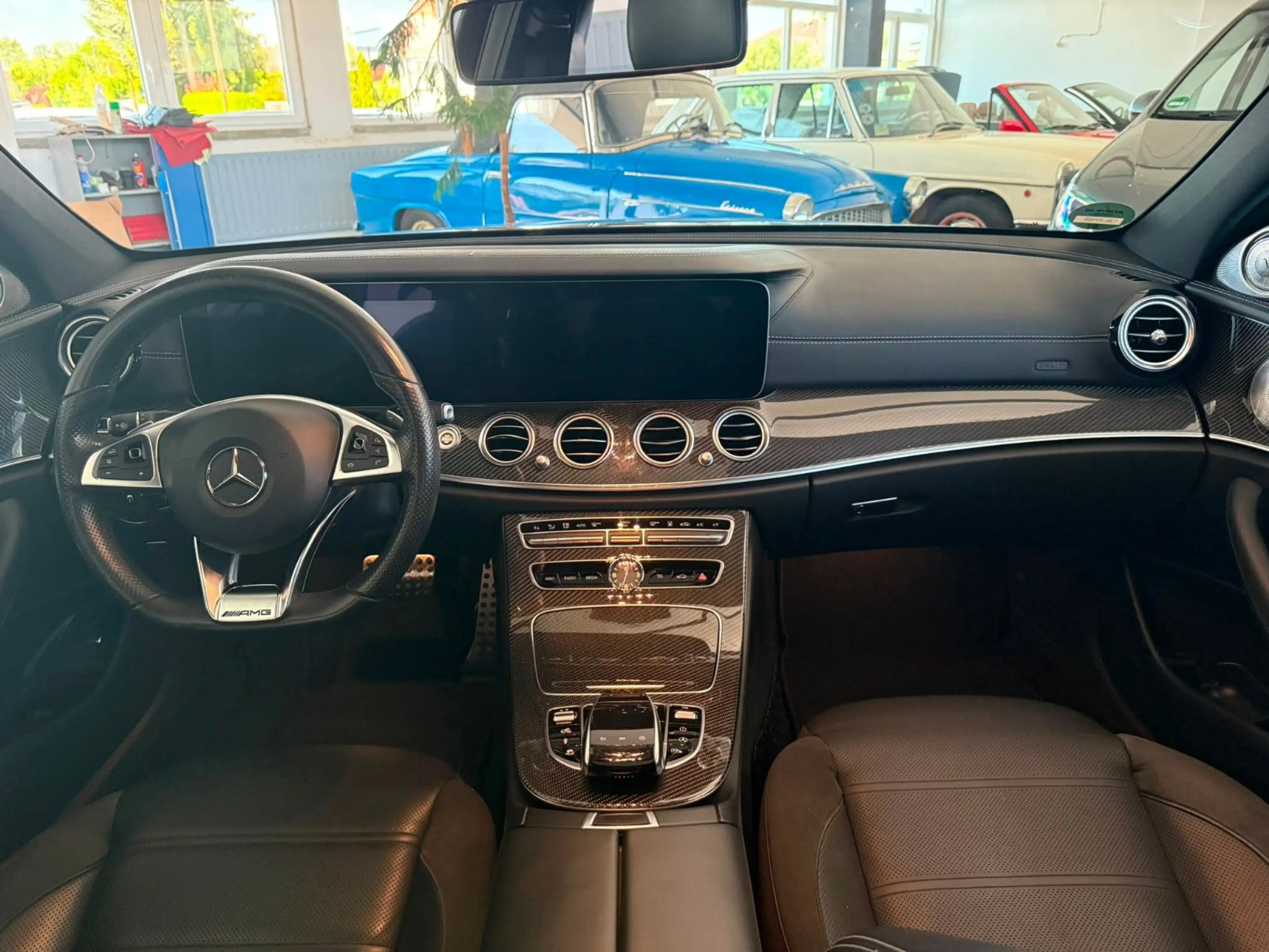 Mercedes-Benz E 43 AMG E Limousine 4Matic — photo 12