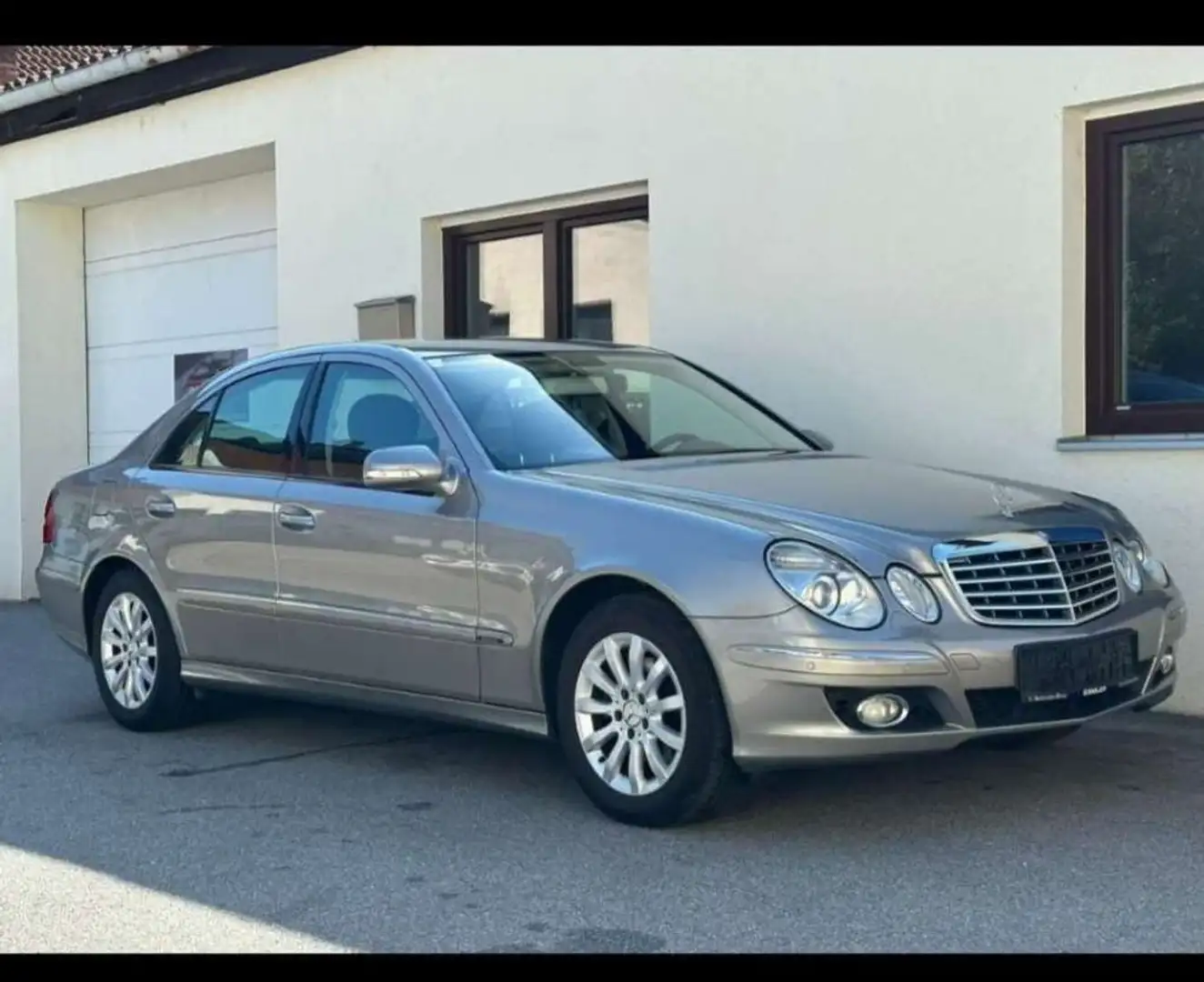 Mercedes-Benz E 220 E 220 Avantgarde A-Edition CDI Aut. Gris - 1