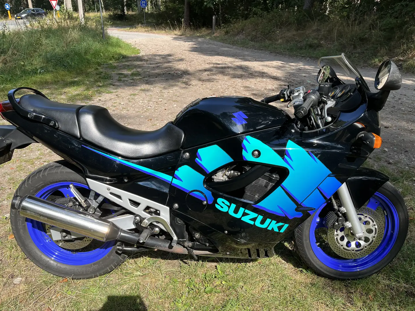 Suzuki GSX 600 F - 1