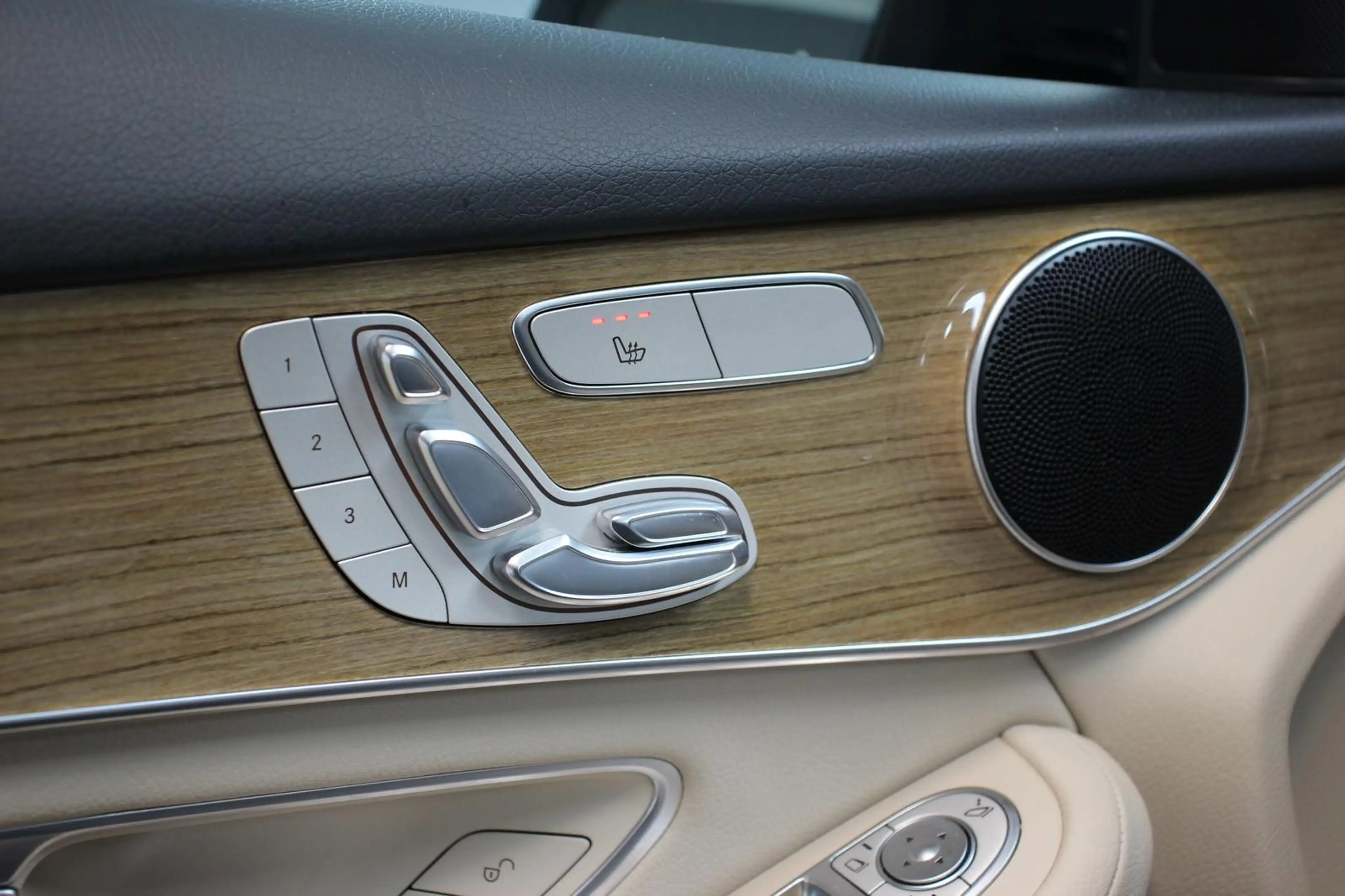 Mercedes-Benz GLC 350 CDI 4Matic KAMERA DISTRONIC NIGHT 1.HAND — photo 9