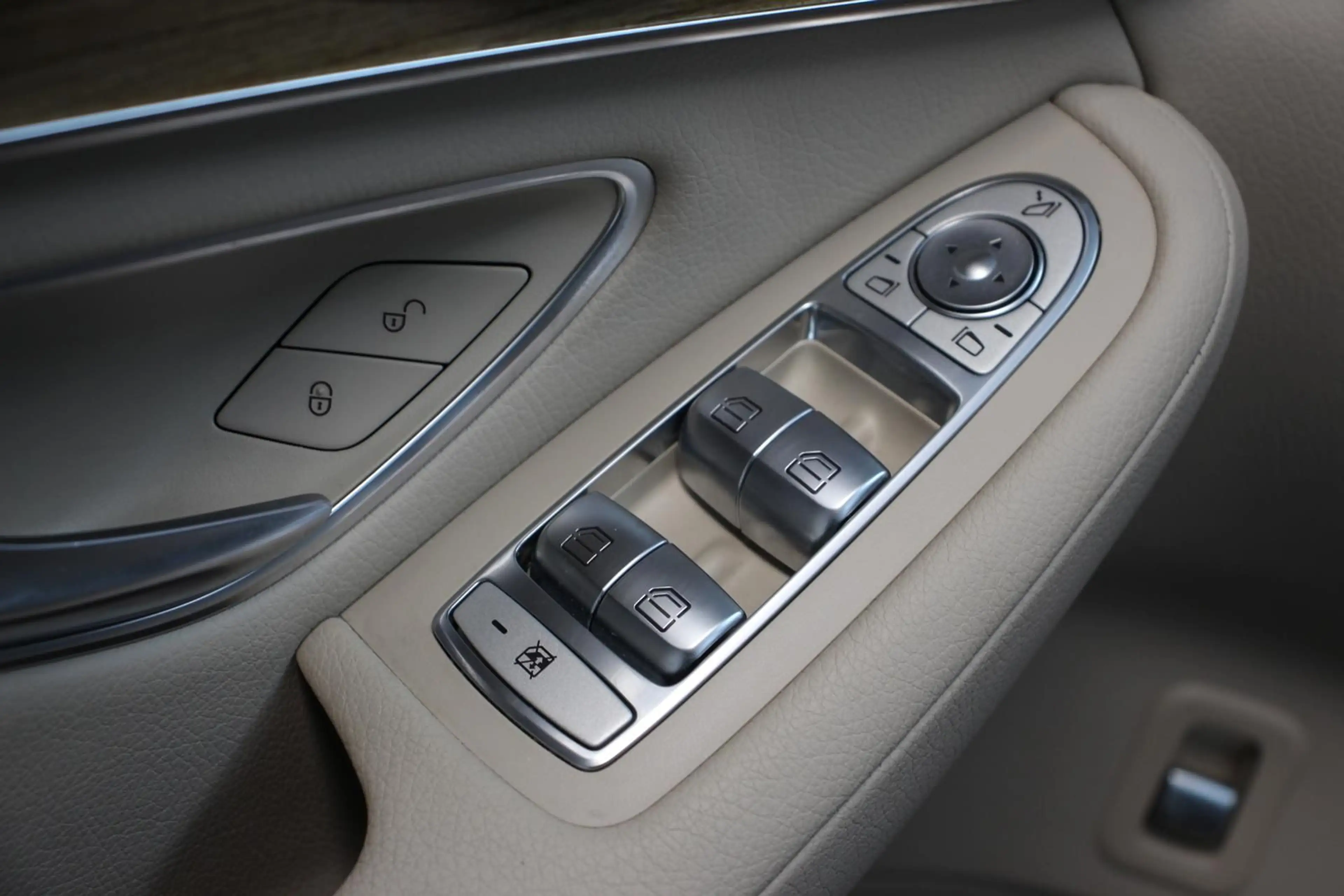 Mercedes-Benz GLC 350 CDI 4Matic KAMERA DISTRONIC NIGHT 1.HAND — photo 8