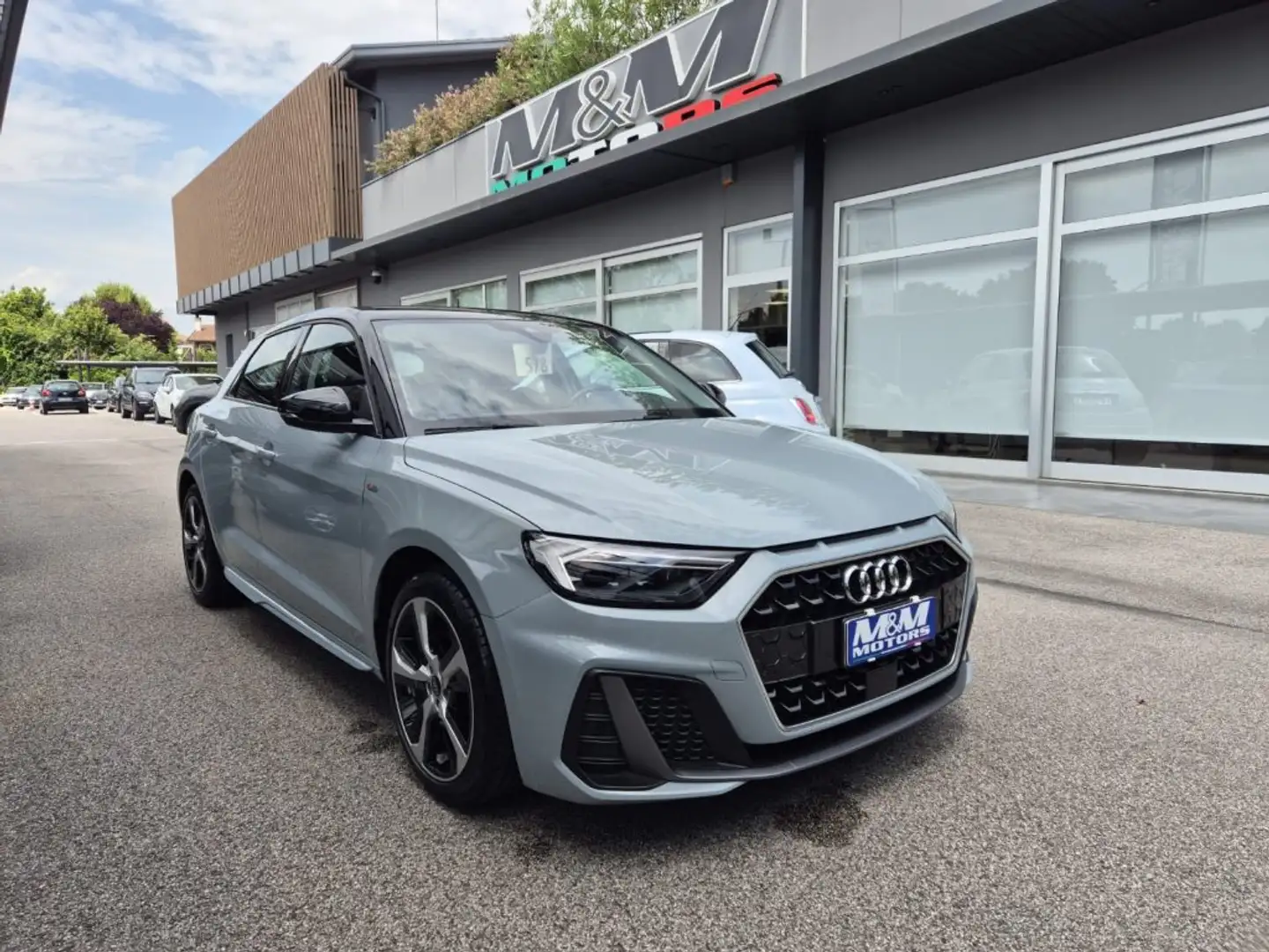 Audi A1 SPB 30 TFSI S line edition Šedá - 1