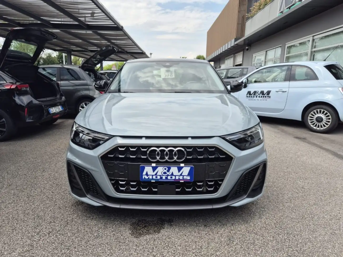 Audi A1 SPB 30 TFSI S line edition Šedá - 2