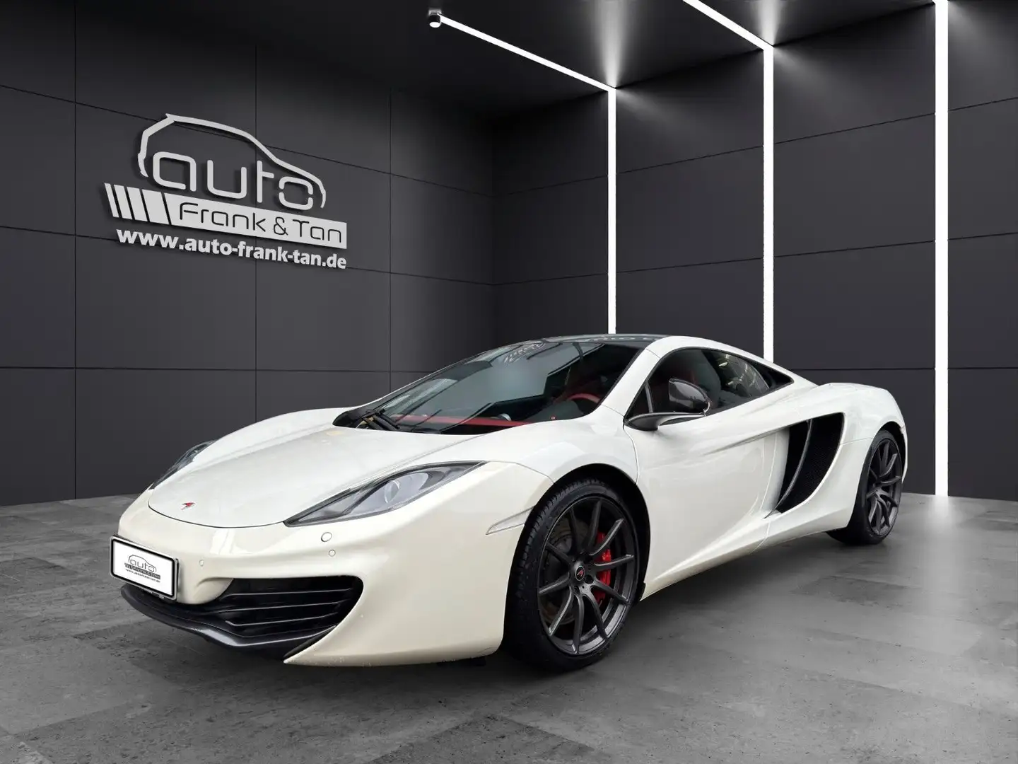 McLaren MP4-12C 3.8V8/1HAND/CARBON/SCHECKHEFT/UNFALLFREI Weiß - 1