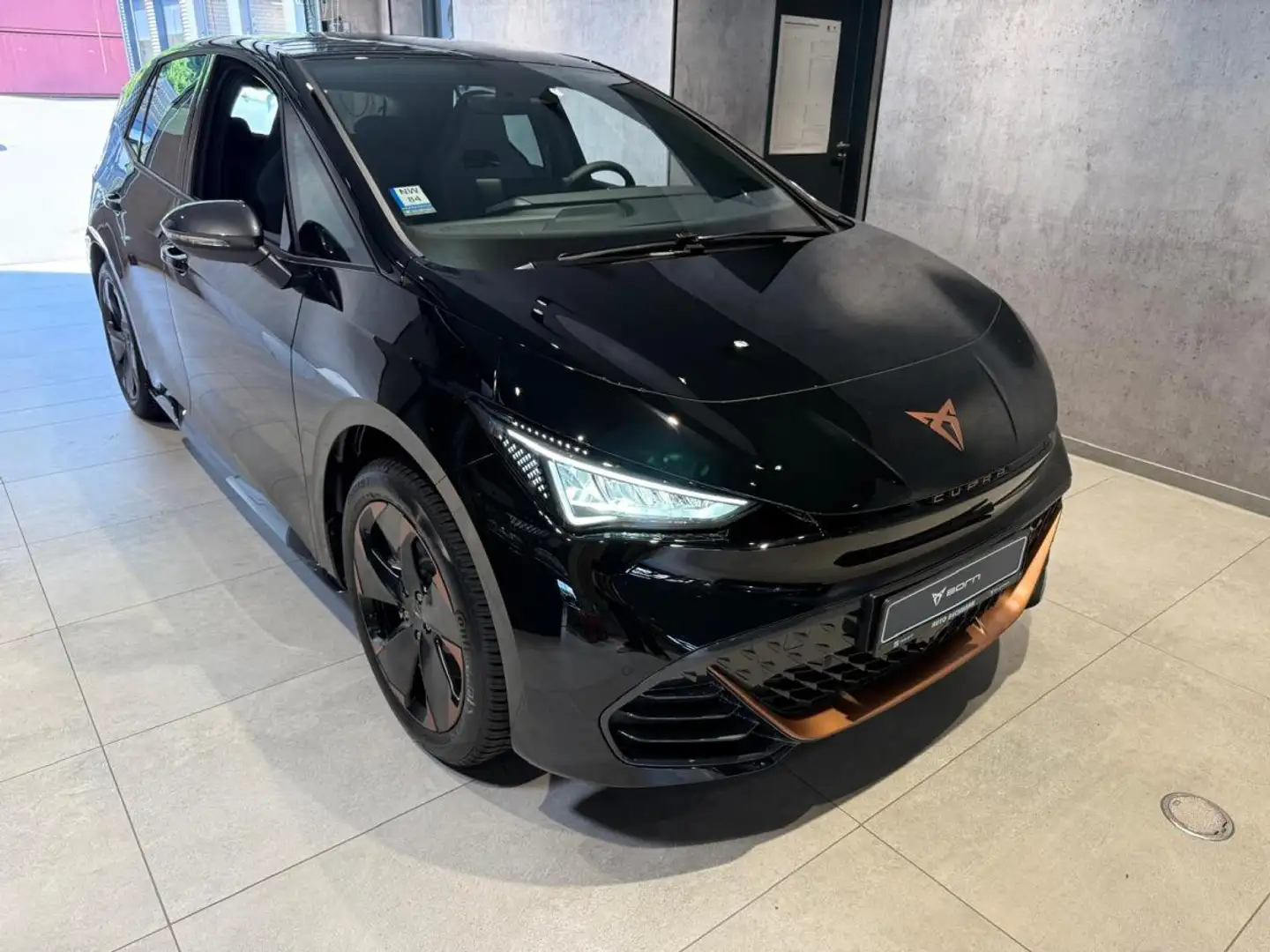 CUPRA Born Edition Dynamic 170kW (231PS) 60kWh Automatik 84 Schwarz - 1