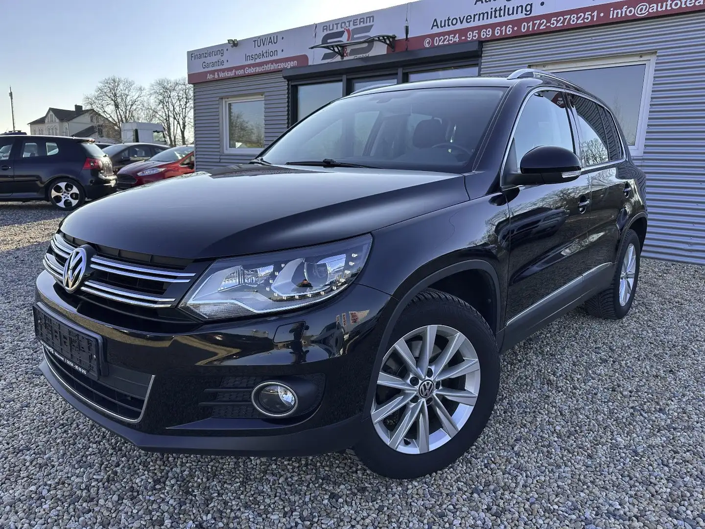 Volkswagen Tiguan Sport & Style 4Motion/2.HD/NAVI./AHK./ Noir - 1