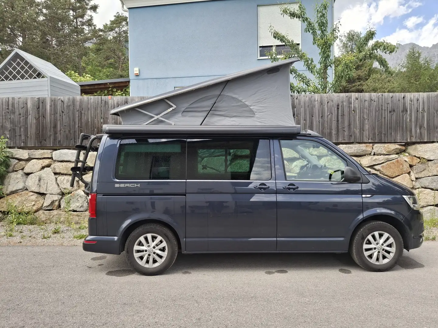 Volkswagen T6 California California Beach 2,0 TDI BMT DSG Beach Blau - 2
