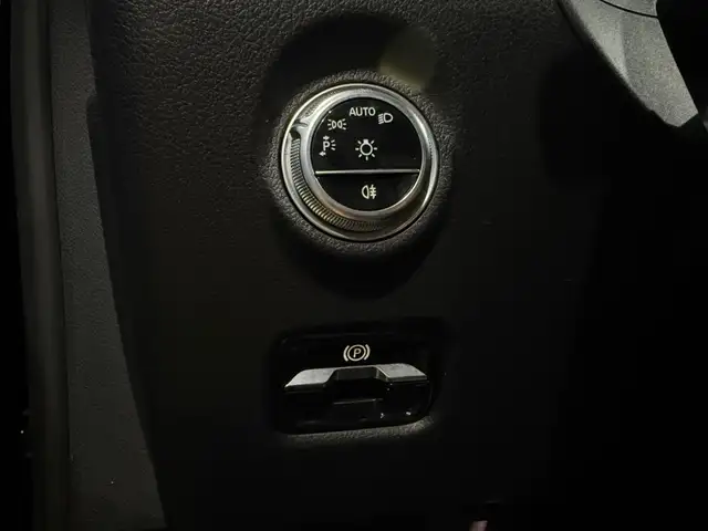 Mercedes-Benz C-Class view 14
